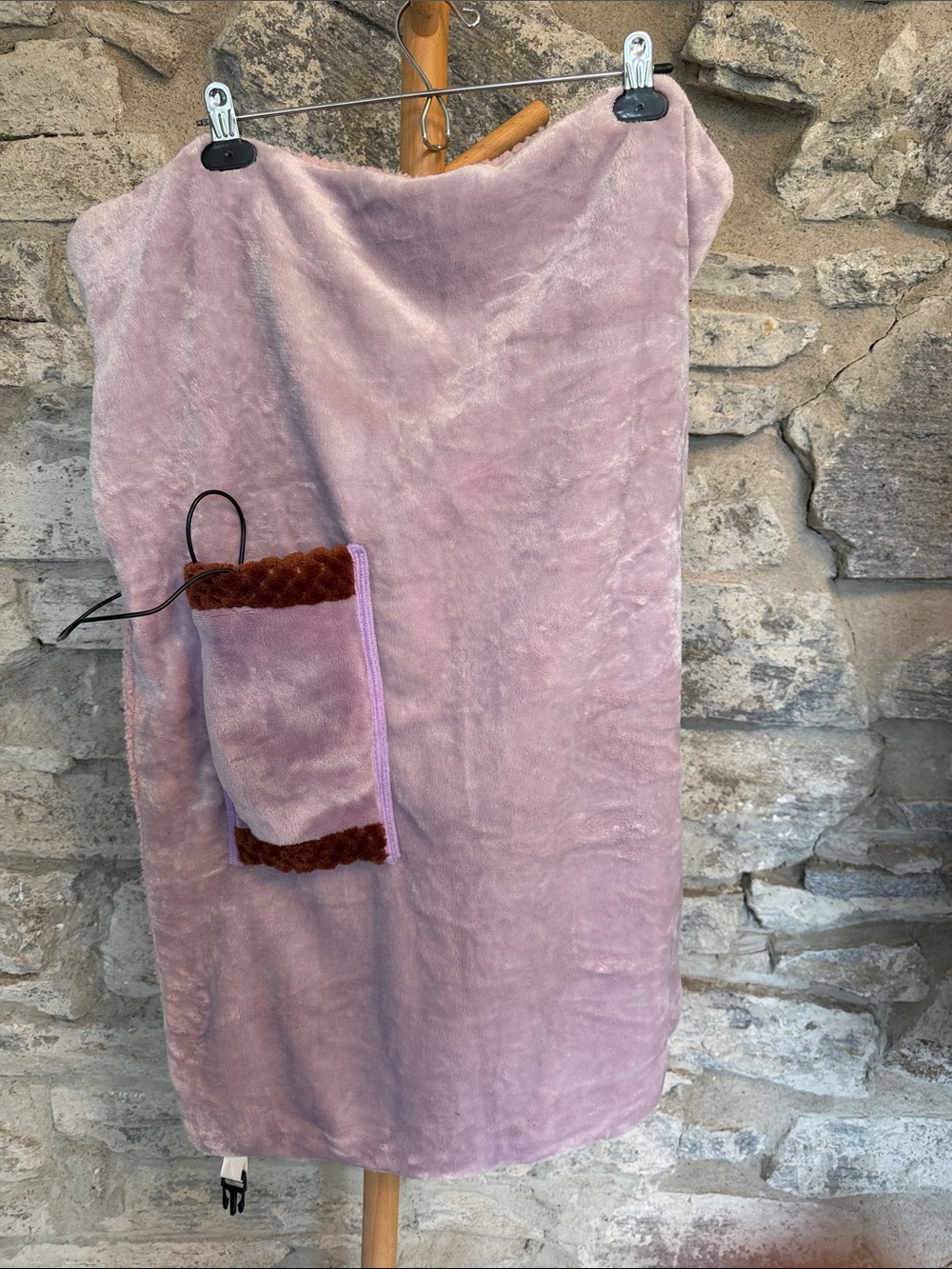 Hand warmer car lap blanket